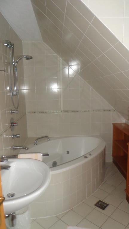Hotel Hirschenhof Štýrský Hradec Pokoj fotografie